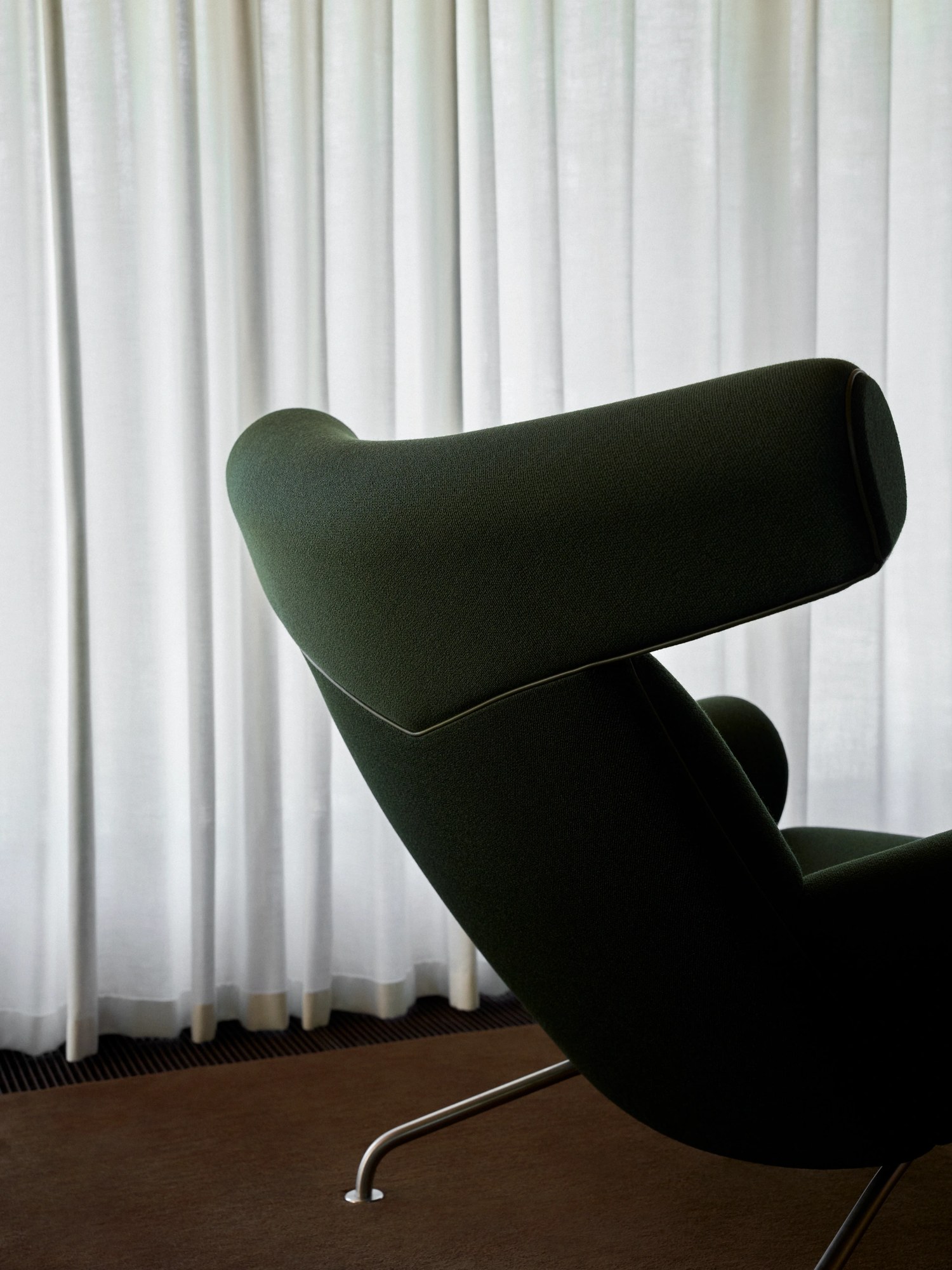 Fredericia WEGNER OX CHAIR -nojatuoli ja rahi - Image 4