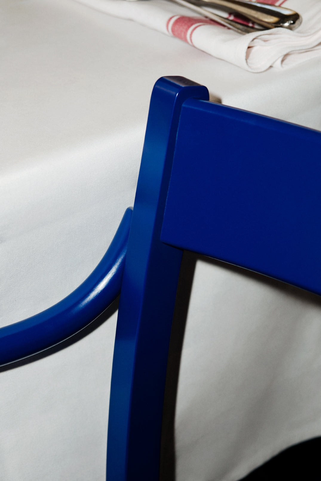 Massproductions WAITER XL armchair - Image 4