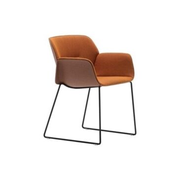 Andreu World NUEZ armchair